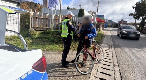 CONTROALE PE DRUMURI: Aproape 200 de amenzi date conducătorilor de vehicule pe două roți într-o săptămână CONTROALE PE DRUMURI: Aproape 200 de amenzi date conducătorilor de vehicule pe două roți într-o săptămână