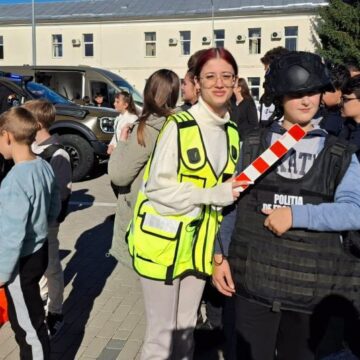 ITPF SIGHET: Copii în vizită la Poliția de Frontieră ITPF SIGHET: Copii în vizită la Poliția de Frontieră