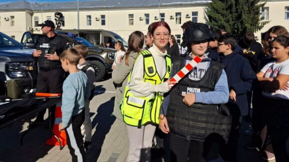 ITPF SIGHET: Copii în vizită la Poliția de Frontieră ITPF SIGHET: Copii în vizită la Poliția de Frontieră
