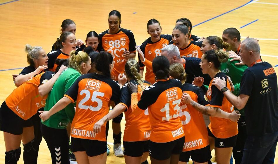 HANDBAL: Înfrângere pentru fetele de la Minaur la Craiova HANDBAL: Înfrângere pentru fetele de la Minaur la Craiova
