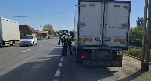 IPJ: Aproape 400 de autovehicule verificate în cadrul unei ample acțiuni în județ IPJ: Aproape 400 de autovehicule verificate în cadrul unei ample acțiuni în județ